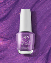 Nature Strong Vegan Nail Lacquer Achieve Grapeness