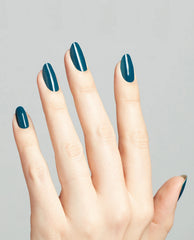 Gel Nail Polish Drama at La Scala